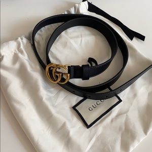 GUCCI thin leather belt with double G buckle